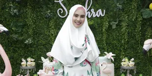 Ikutan #10YearsChallenge, Kartika Putri Unggah Foto Bertuliskan: Masih Jadi Tarzan