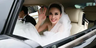 Ikutan Mannequin Challenge, Sandra Dewi Jadi Patung Cantik