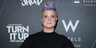 Ikuti Jejak Angelina Jolie, Kelly Osbourne Bakal Angkat Rahim