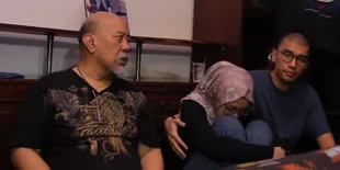 Indro Warkop Nangis Berurai Air Mata Ceritakan Kenangan Bersama Istri