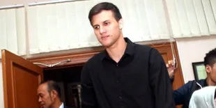 Ini Alasan Stuart Collin Masih Ingin Pertahankan Rumah Tangganya