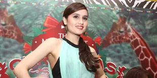 Ini Beda Lebaran di Dalam dan Luar Negeri Versi Cinta Laura