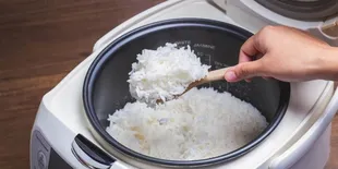 Ini Cara Tepat Masak Nasi Agar Tidak Berair dan Lebih Pulen