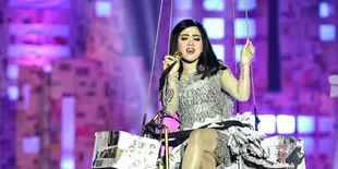 Ini Dia Make Up Artist Yang Bikin Penampilan Syahrini Membahana