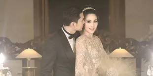 Ini Harga Heels Sandra Dewi Di Pernikahannya, Puluhan Juta Rupiah