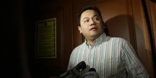 Ini Komentar Farhat Abbas Soal Twitwar Demian dan Ki Kusumo