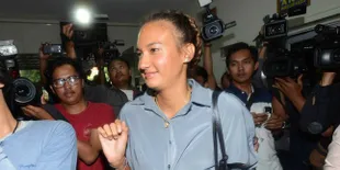 Ini Pengakuan Nadine Chandrawinata Soal Senpi Ilegal Aa Gatot