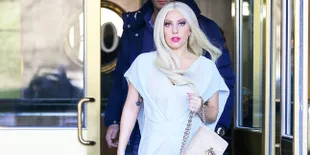 Inilah Detail Gaun Pernikahan Lady Gaga, Mau Tahu?