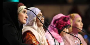 Inneke Koesherawati Malu Pada Kontestan World Muslimah