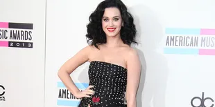Insiden Ciuman, Katy Perry: Lidah Miley itu Terkenal Kotor