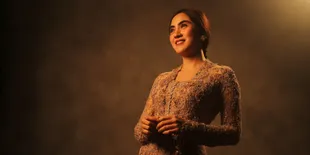 Inspirasi Kebaya ala Selebriti yang Bikin Gaya Makin Elegan di Momen Spesial
