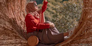 Inspirasi OOTD Hijab Simple untuk Hangout yang Nyaman dan Stylish