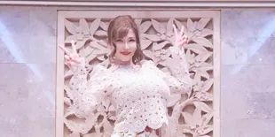 Interior Kamar Aktris JAV Anri Okita Ternyata Banyak Terinspirasi dari Motif Indonesia