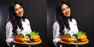 Intip Aksi Chef Vania Wibisono Masak di KapanLagi Buka Bareng Edisi 4, Sabtu 16 Mei
