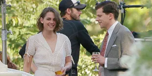 Intip Ciuman Manis Penuh Cinta Kristen Stewart - Jesse Eisenberg
