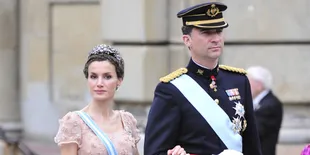 Intip Liburan Seru Ala Ratu Letizia Bareng Suami dan Putrinya