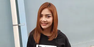 Irma Darmawangsa Kesal Irfan Sbaztian Elus-Elus Barbie Kumalasari Saat Nge-gym Bareng