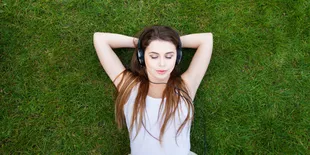 Ironi di Balik Kejayaan Spotify: Musisi Dibayar Murah - Musik Dianggap Bak Produk Pabrik