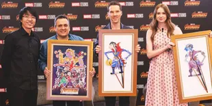 Is Yuniarto, Komikus Indonesia Beri Hadiah Wayang Avengers Pada Cast 'INFINITY WAR'