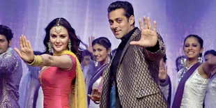 Iulia Pacar Salman Khan Ultah, Preity Zinta Beri Kecupan Manis