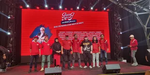 Iwan Fals Tur 25 Kota, Setlist Lagu Tergantung dari Istri Tercinta