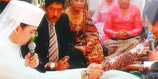 Iyan Bacakan Ijab Kabul, Nunung Menangis