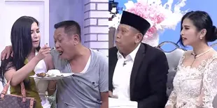 Jadi Bos Besar di 'TEMULAWAK Indosiar, Ini 6 Potret Tukul Arwana &#38; Maria Vania yang Sering Jadi Pasangan
