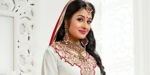 Jadi Favorit, Paridhi Sharma Pose Bareng Bak Sosialita Cantik