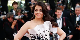 Jadi Model, Aiswarya Rai Cantik Seperti Ratu Inggris