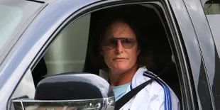 Jadi Perempuan, Caitlyn Jenner Kenang Momen Dengan Mantan Istri