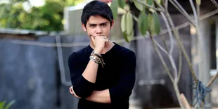 Jago Alat Musik, Aliando Syarief Bantah Aji Mumpung Bikin Band