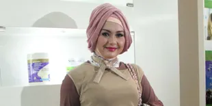 Jalani Pemeriksaan di Polda, Edies Adelia Terserang Flu