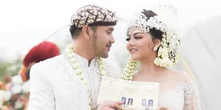 Jenita Janet dan Danu Sofwan Pura-Pura Jadi Dokter-Pasien Sebelum Berhubungan Intim, Gemas banget!