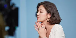 Jarang, Song Hye Kyo Akhirnya Posting Selfie Juga di Instagram