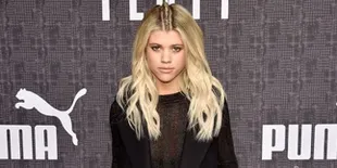 Jauh Dari Justin Bieber, Sofia Richie Hang Out Dengan Pria Lain