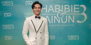 Jefri Nichol Bahagia Film 'HABIBIE &#38; AINUN 3' Tembus 1 Juta dalam Waktu Singkat