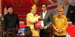 Jelang 17 Agustus, Addie MS Berikan Donasi untuk Veteran Perang Indonesia