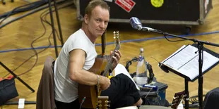 [Video] Jelang Konser, Sting Kirim Video Untuk Fans di Indonesia