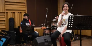 Jelang Konser Virtual Perdananya, Mawar de Jongh: Deg-Degan
