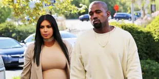 Jelang Lahiran, Kim Kardashian Siapkan Sepatu Untuk Bayinya