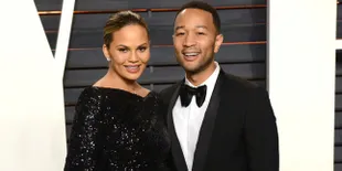 Jelang Proses Persalinan, Chrissy Teigen Gelar Baby Shower Mewah
