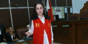 Jennifer Dunn Sering Konsumsi Narkoba Dengan Pria Ini