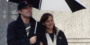 Jennifer Garner &#38; Ben Affleck Happy Setelah Konseling, Tanda Apa?