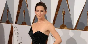 Jennifer Garner Ungkap Rahasia Ngeri di Balik Pinggang Kecilnya