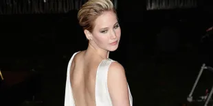 Jennifer Lawrence Produseri Adaptasi Film Memoar Laris