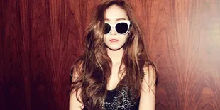 Jessica Eks. Girls Generation Tulis Pesan Misterius