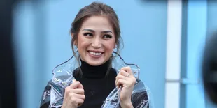 Jessica Iskandar Bantah Pertemukan El Barrack Dengan Ayah Kandung di Jerman