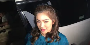 Jessica Iskandar Belajar Bangun Pagi saat ART Mudik Lebaran, El Barack Bakal Bantu Nyapu- Ngepel Rumah