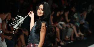 Jessica Iskandar Sempat Disebut Muallaf?