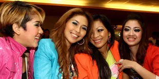 Jessy Foxy Girls: Masa Hari Valentine Kasih Keperawanan?